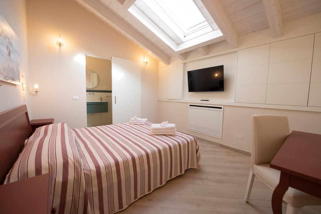 Villino Micol Camere A Due Passi Dal Mare Marina Di Carrara Exteriér fotografie