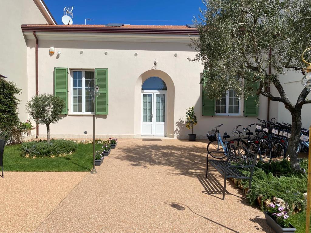 Villino Micol Camere A Due Passi Dal Mare Marina Di Carrara Exteriér fotografie